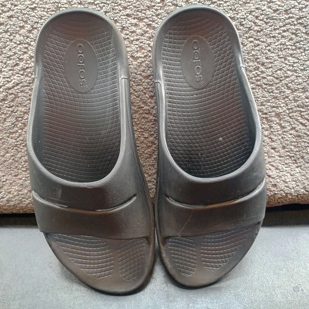 OOFOS OOahh Recovery Slides Black Unisex Sandals Size M6 W8 Orthopedic - Picture 2 of 7